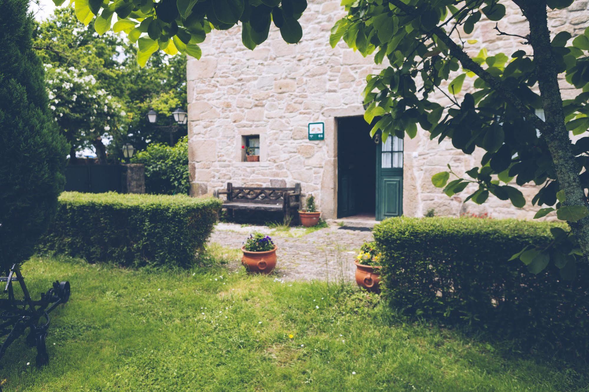Parada De Francos Guest House Teo Exterior photo